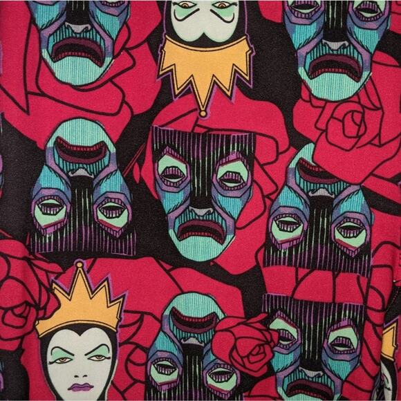 LuLaRoe Disney Snow White Evil Queen Mirror Red Roses Black Leggings TC2 - Picture 5 of 11